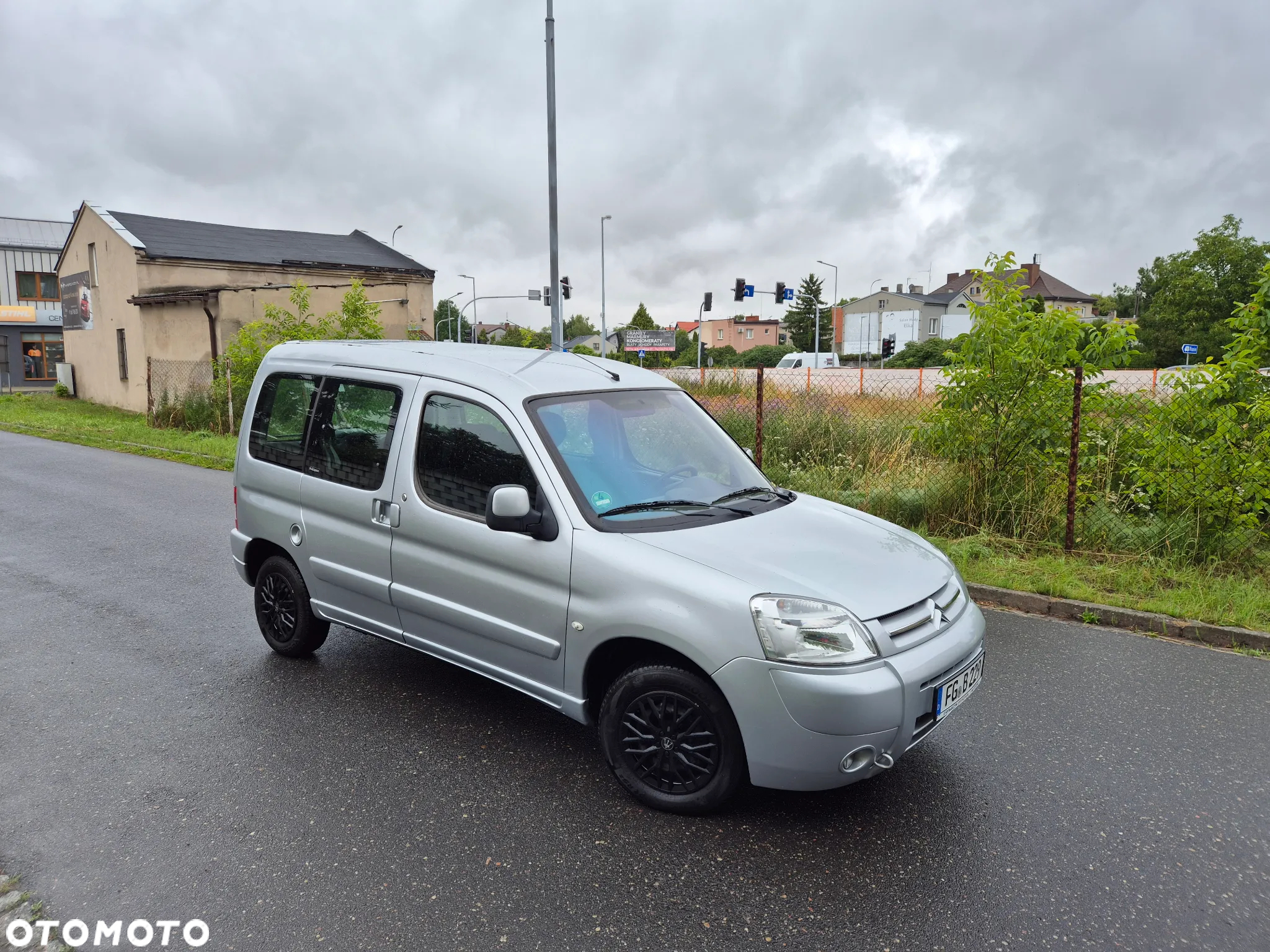 Citroën Berlingo Multispace 1.4i Plus Top-Edition - 3