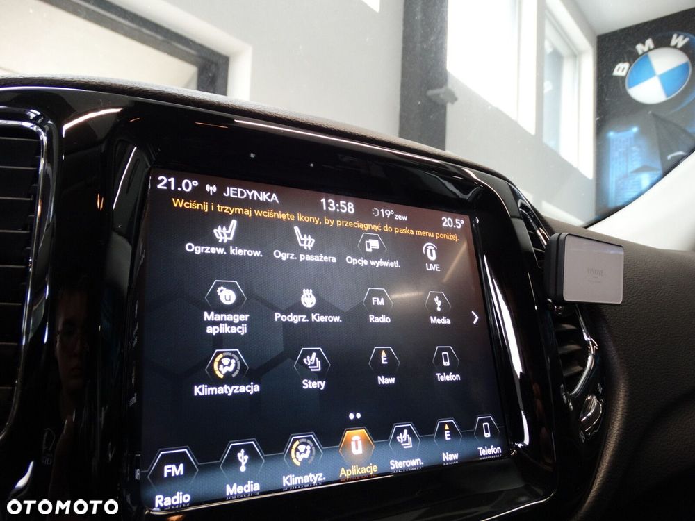 Jeep Compass - 25