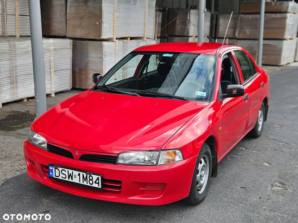 Mitsubishi Lancer 1300 GL - 15
