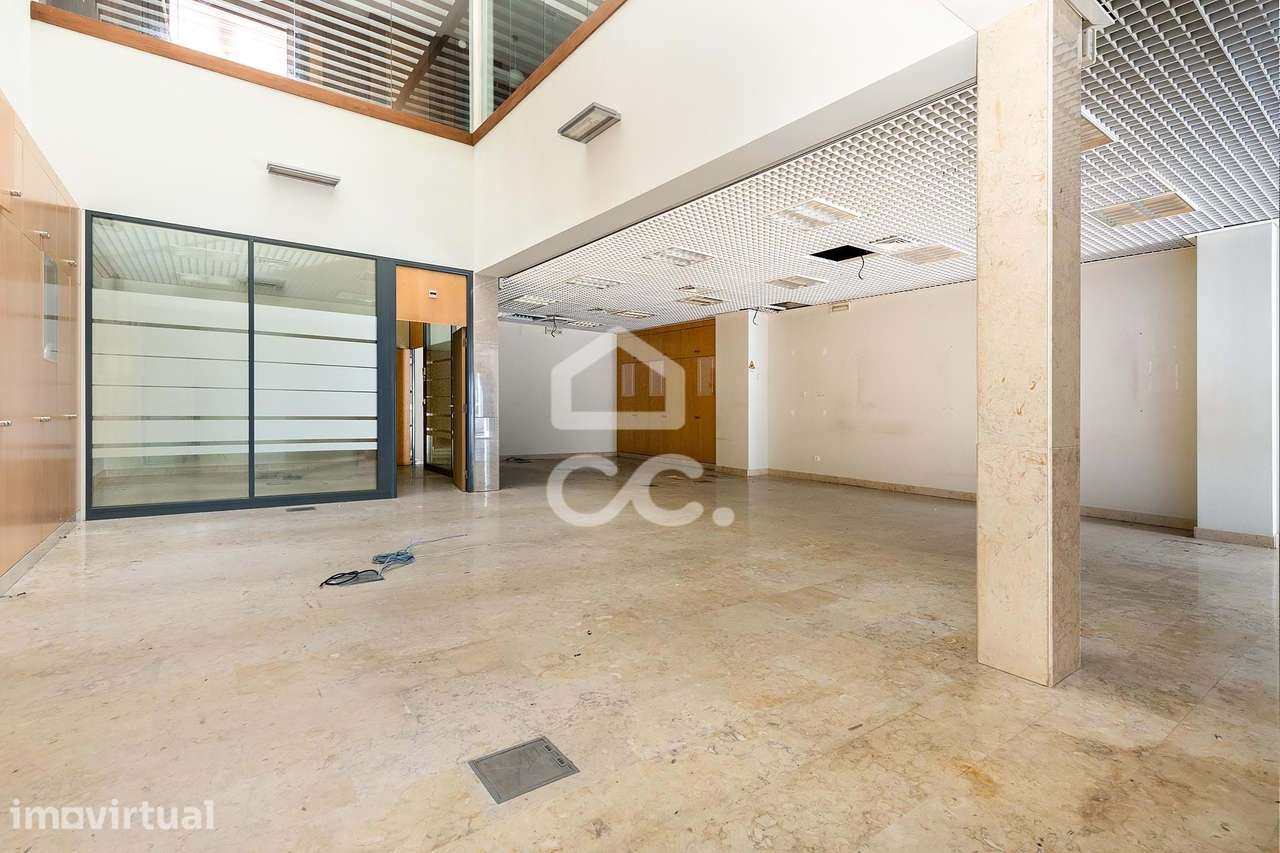 Espaço Comercial de 420 m² de  rés-do-chão e 1.º andar | Portel, Évora - Grande imagem: 3/28