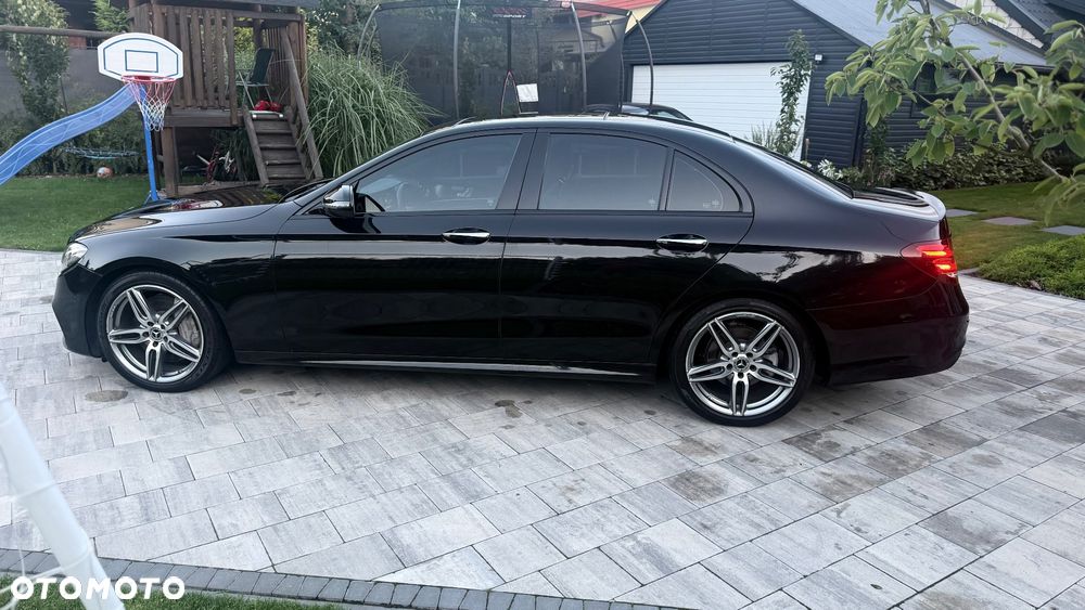 Mercedes-Benz Klasa E 300 9G-TRONIC - 16