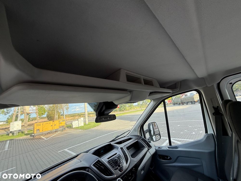 Ford TRANSIT 3500 DMC BLIŹNIAKI 2.2  HAK 3500 Kg - 30