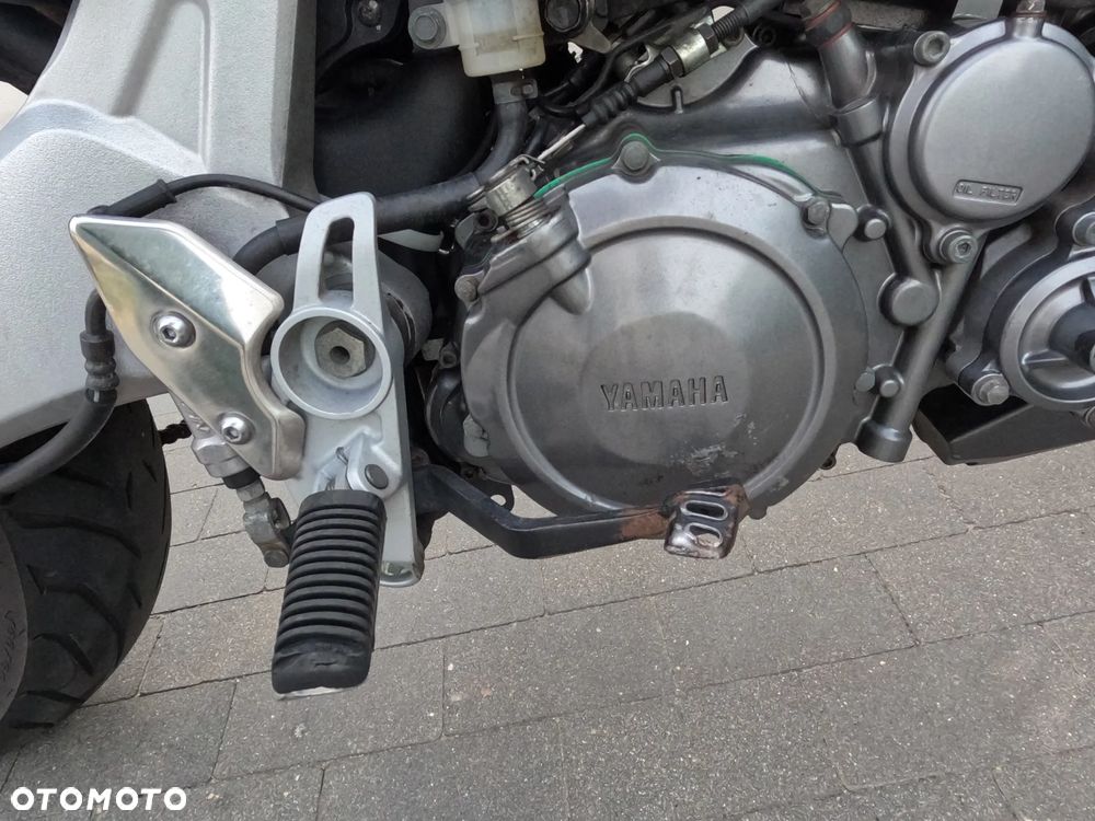 Yamaha MT - 11