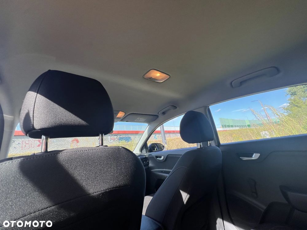 Kia Rio 1.2 L - 13