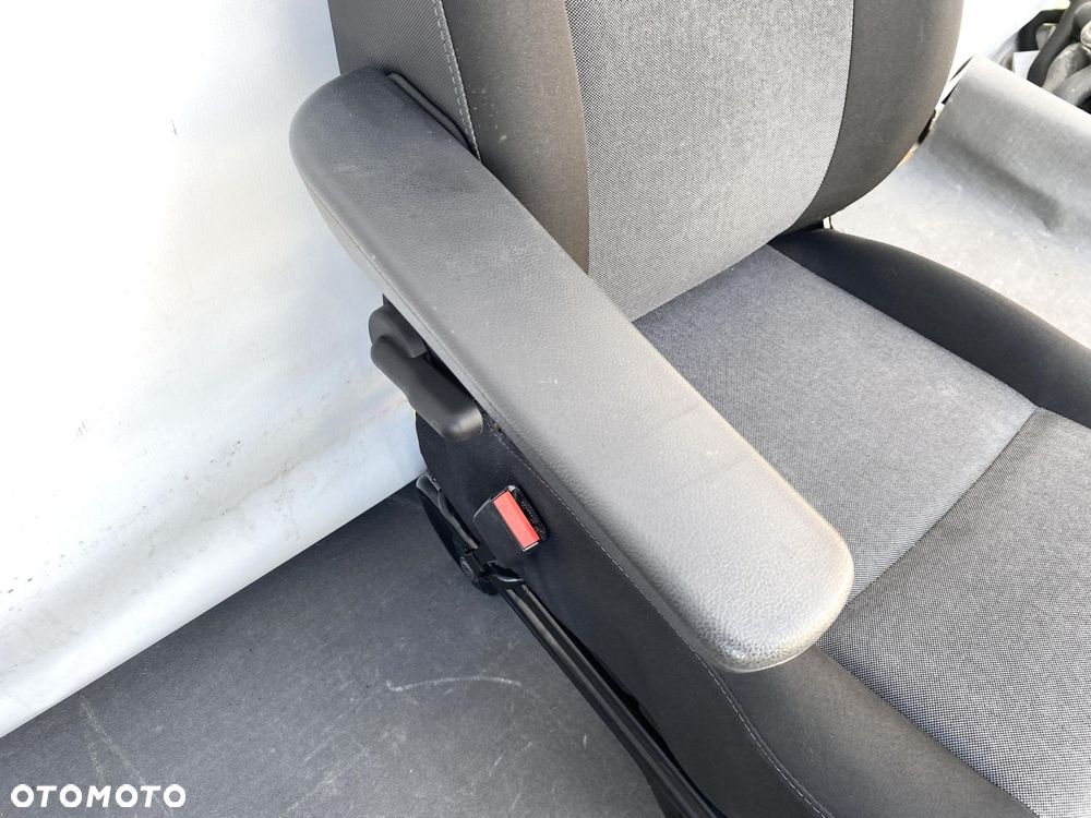 MASTER 3 4 MOVANO B NV400 10- FOTEL LEWY KIEROWCY STAN Bardzo dobry Oryg. - 3