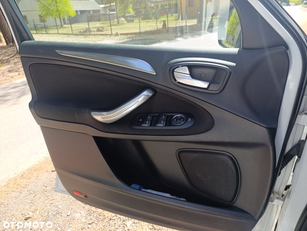 Ford S-Max 2.0 TDCi DPF Trend - 32