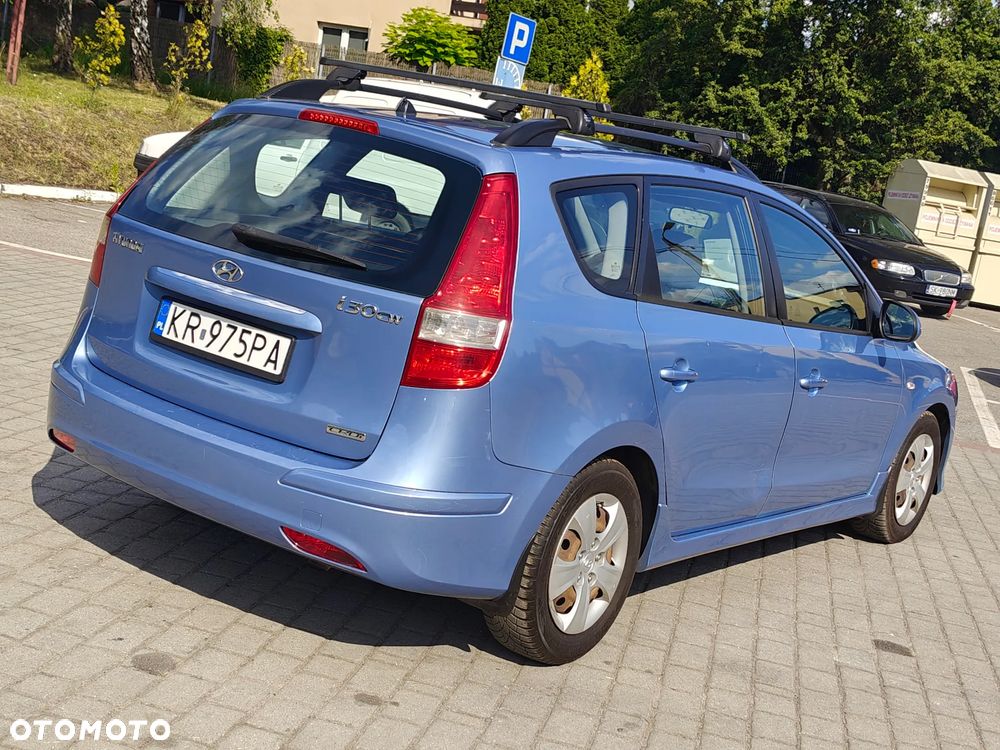 Hyundai i30 1.6 CRDi Classic + - 10