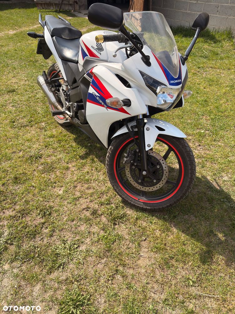 Honda CBR - 1