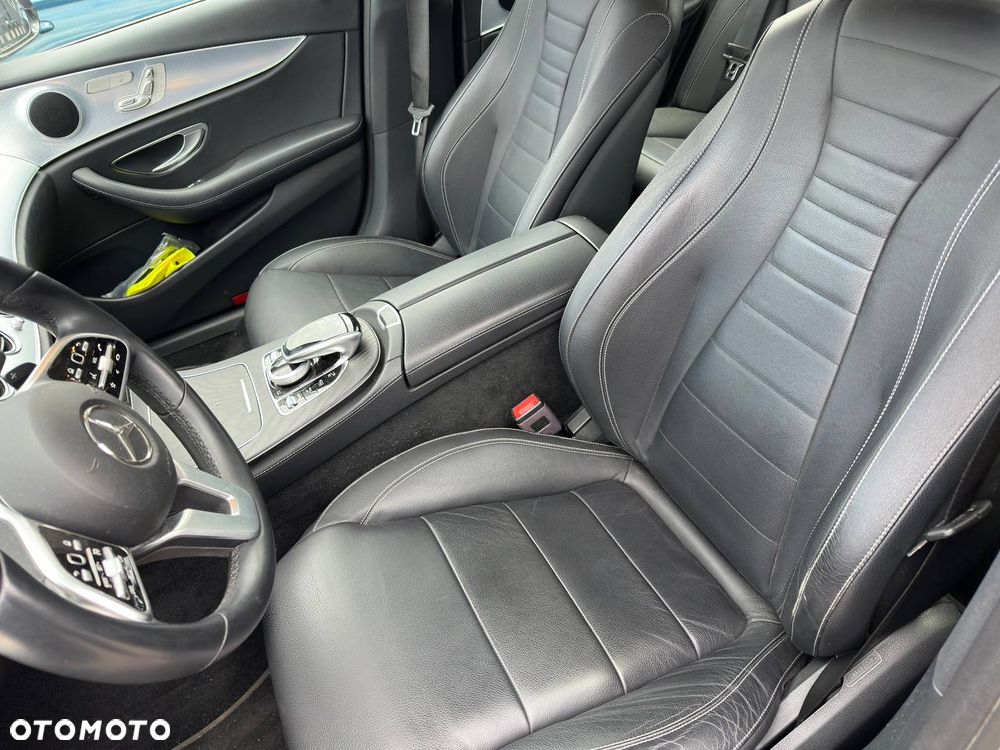 Mercedes-Benz Klasa E 300 de Business Edition - 16