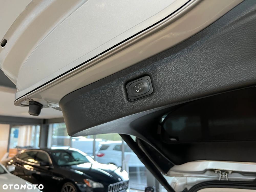 Ford S-Max 2.0 EcoBlue Titanium - 16