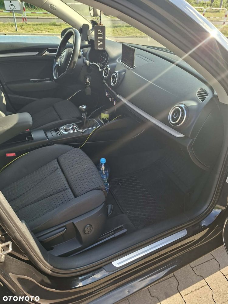 Audi A3 Limousine 2.0 TDI design - 12