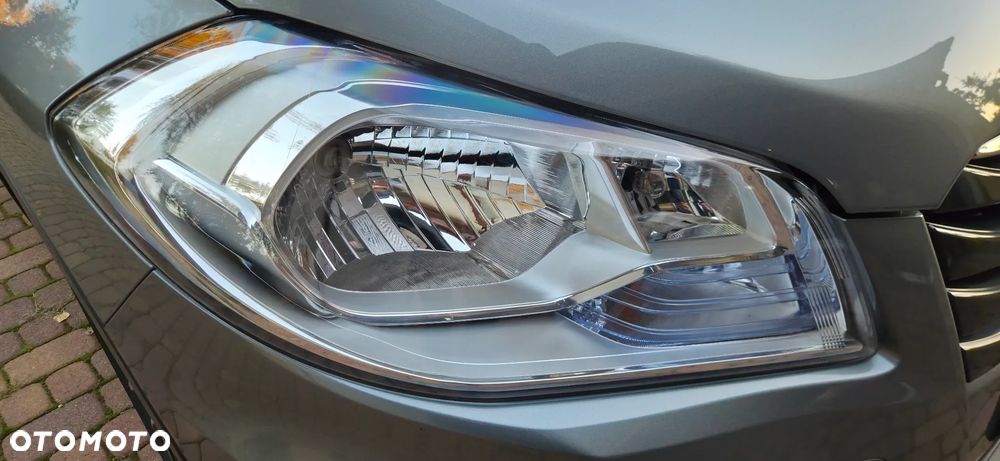 Suzuki SX4 S-Cross 1.6 Premium 4WD - 22