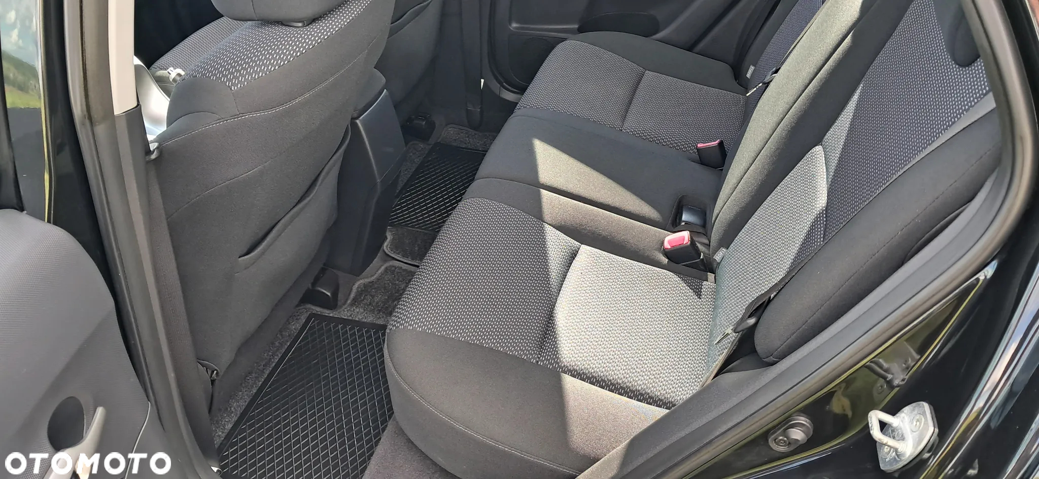 Toyota Auris 1.6 Comfort - 16