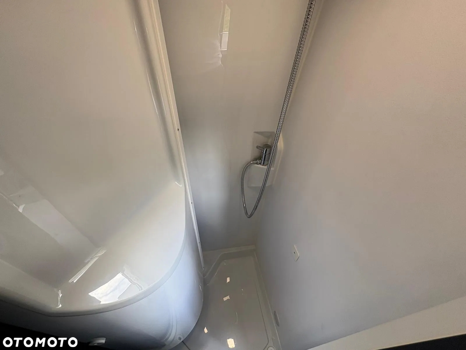 Adria Twin Max 680 SLB - 15