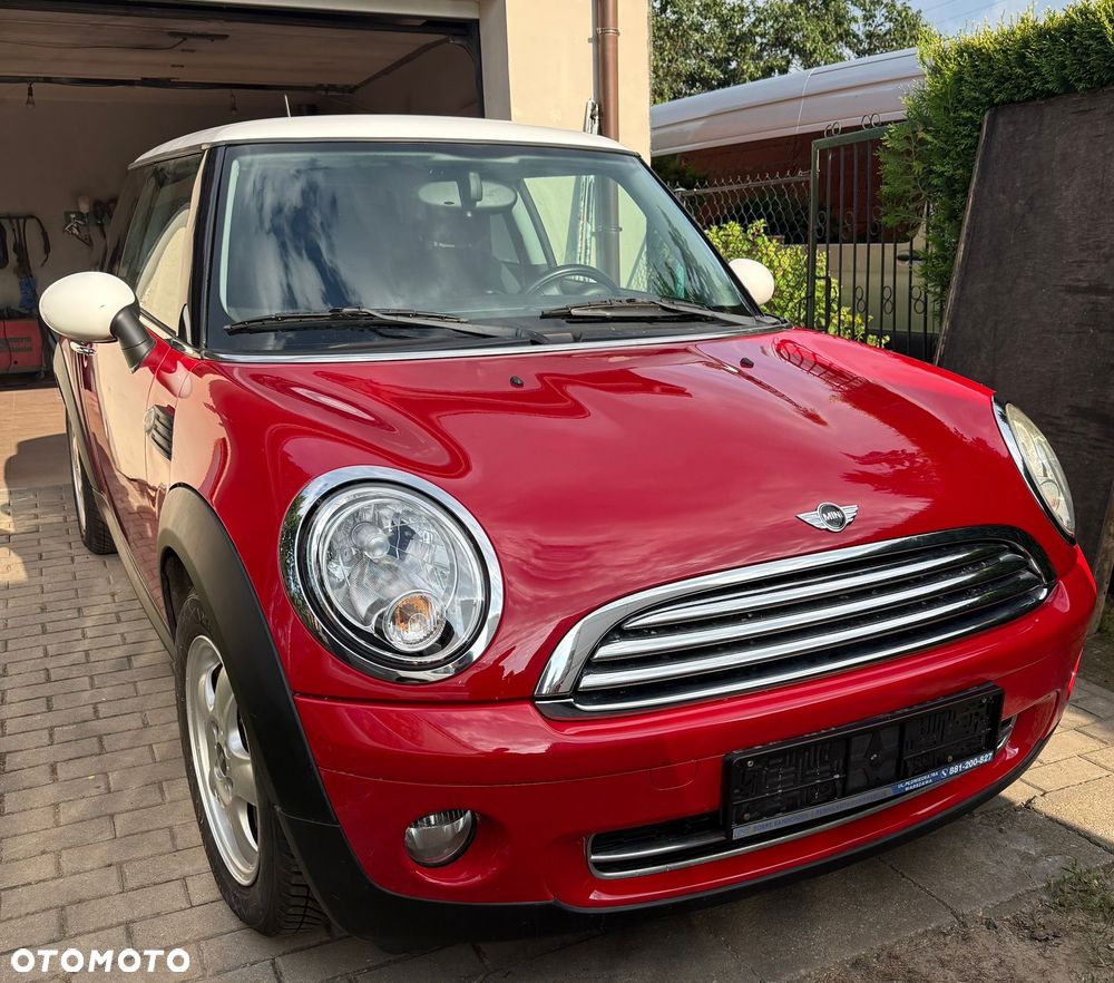 MINI Cooper Standard - 2