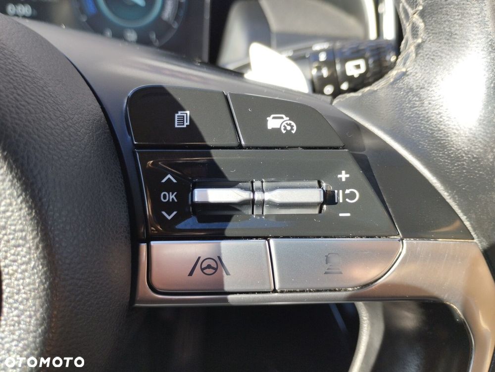 Hyundai Tucson 1.6 T-GDi HEV Executive 2WD - 32
