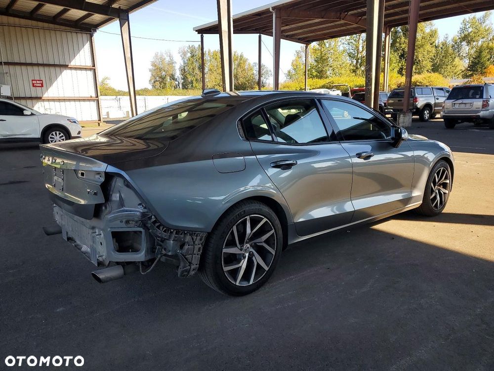 Volvo S60 2019 photo 3