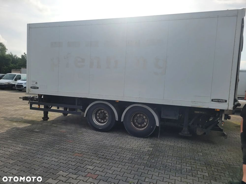 Kögel chłodnia izoterma*przejazdowa*tandem*przewierty*ogrzewanie* - 7