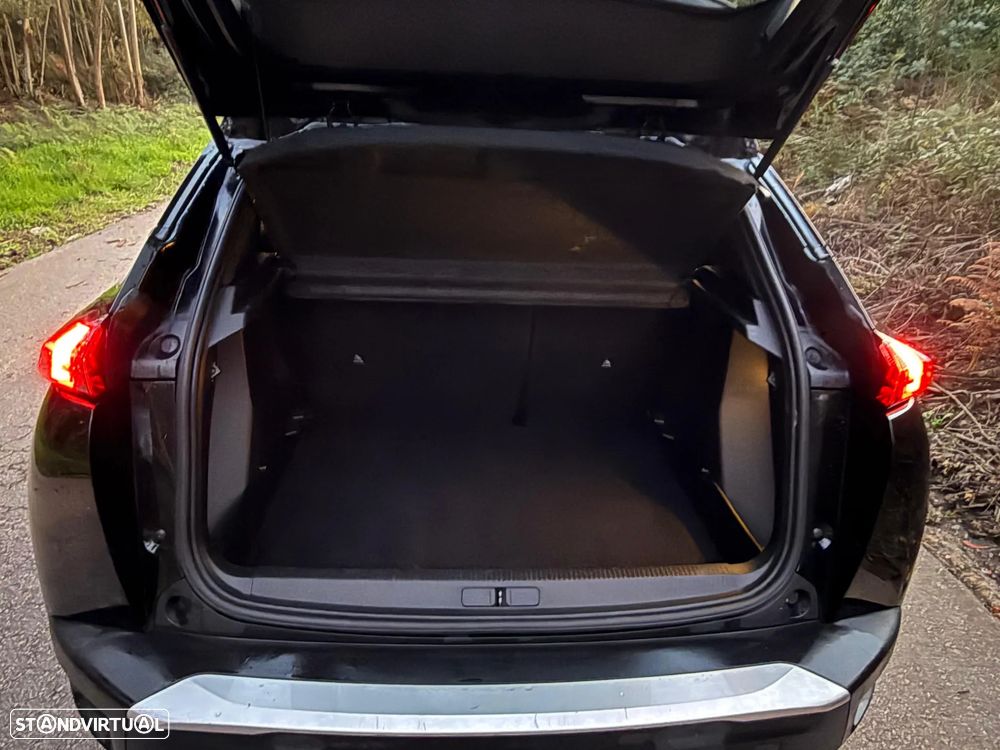 Peugeot 2008 1.2 PureTech Allure Pack - 9