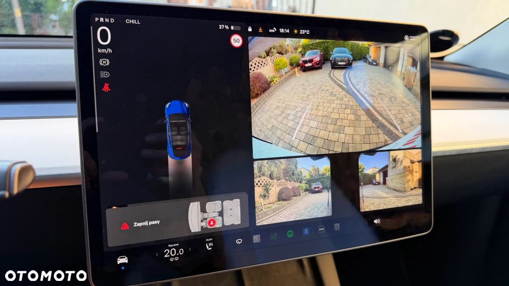 Tesla Model Y Long Range AWD - 25