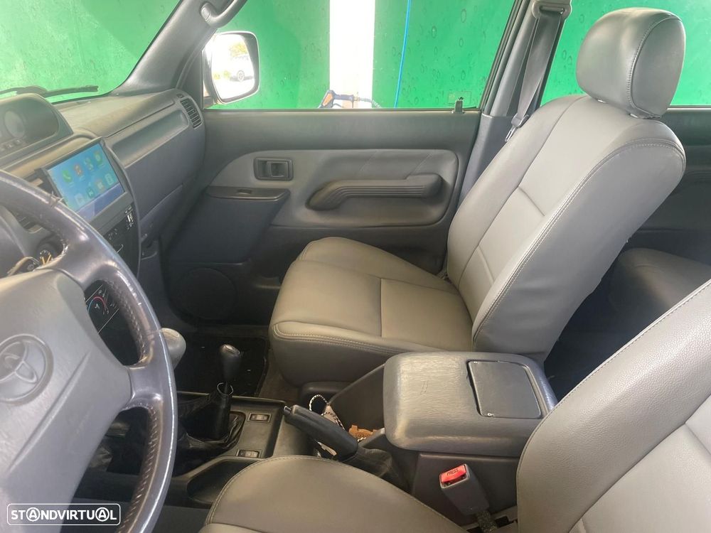 Toyota Land Cruiser - 9