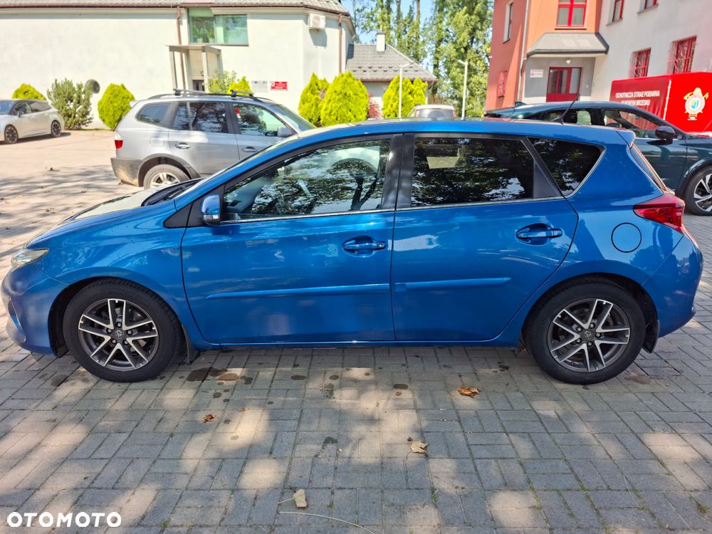 Toyota Auris - 4