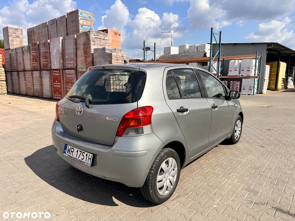 Toyota Yaris 1.0 Luna A/C - 4