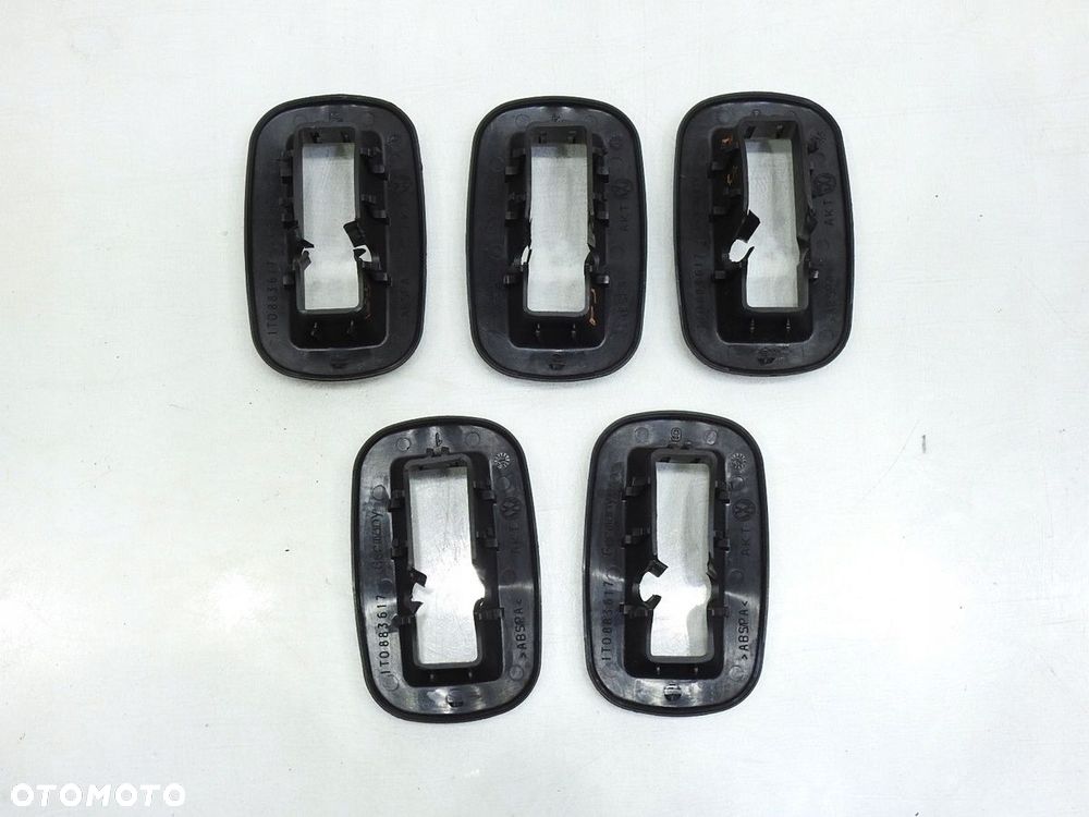 OSŁONA FOTELA VW TOURAN I LIFT 1T0883617 - 4