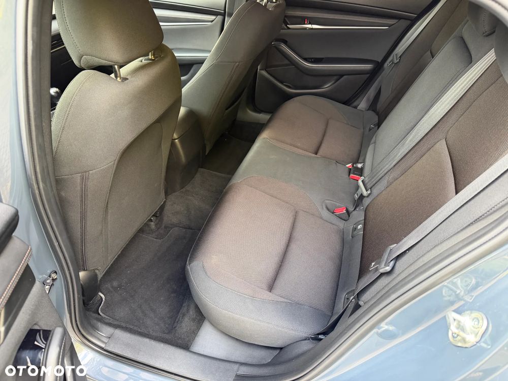 Mazda 3 - 8