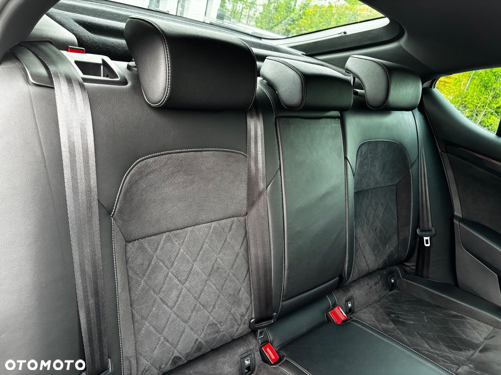 Skoda Superb 2.0 TDI 4x4 Sportline DSG - 30