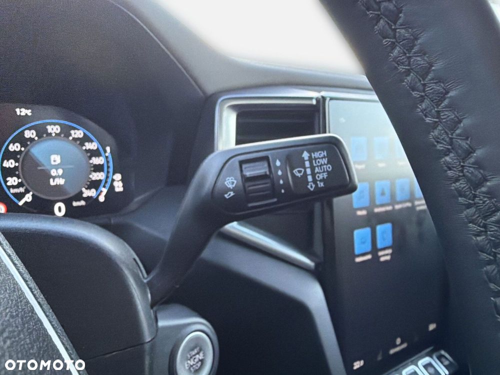 Volkswagen Amarok - 38
