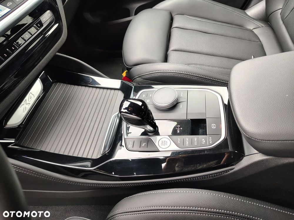 BMW X4 - 4