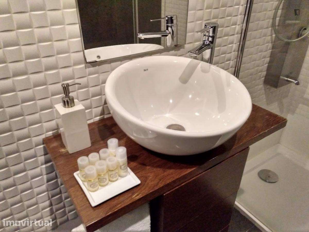 Apartamento com 1 quartos - localizado em Santo Ildefonso Porto - Grande imagem: 4/8