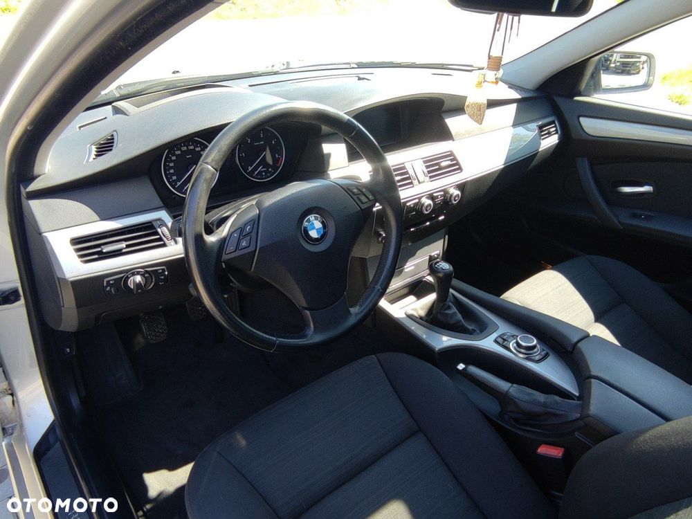 BMW Seria 5 - 16