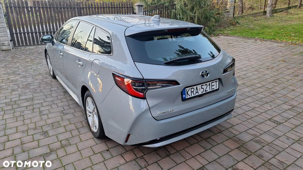 Toyota Corolla 1.8 Hybrid Active - 19