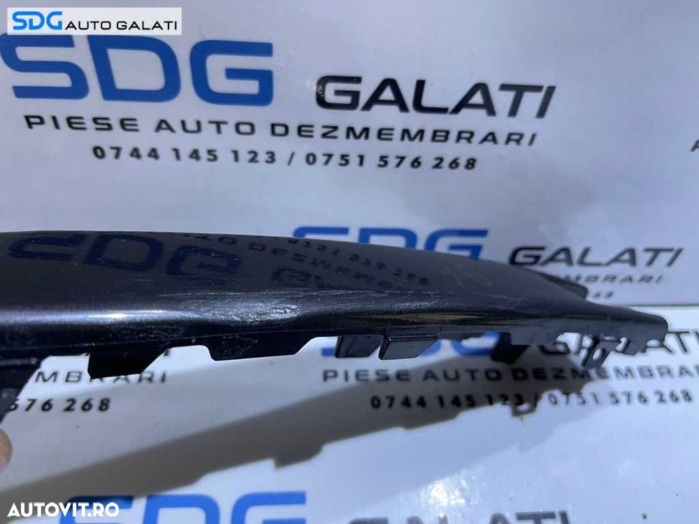 Grila Ornament Bandou Dreapta Semnalizare Spoiler Bara Fata VW Passat B6 2005 - 2010 Cod 3C0807646A - 6