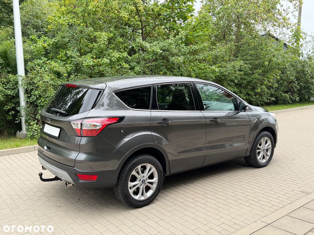 Ford Kuga - 8