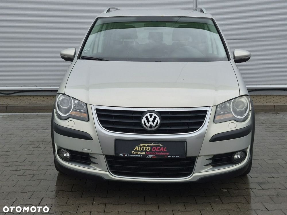 Volkswagen Touran - 5