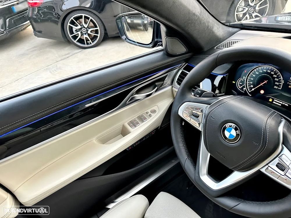 BMW 730 d Pack M - 17