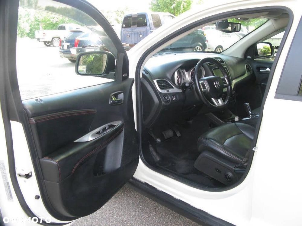 Dodge Journey - 8