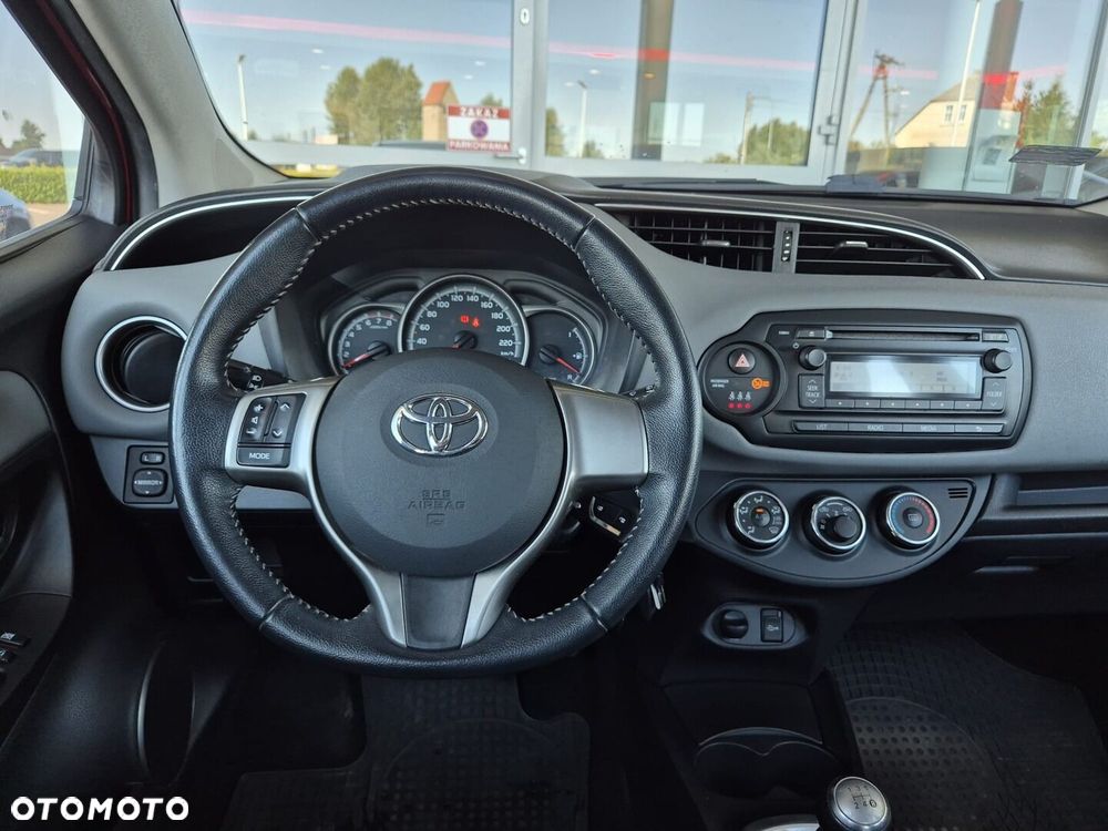Toyota Yaris 1.0 Active EU6 - 15