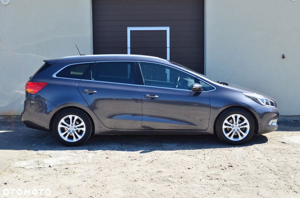 Kia Ceed 1.4 CVVT Fifa World Cup Edition - 11