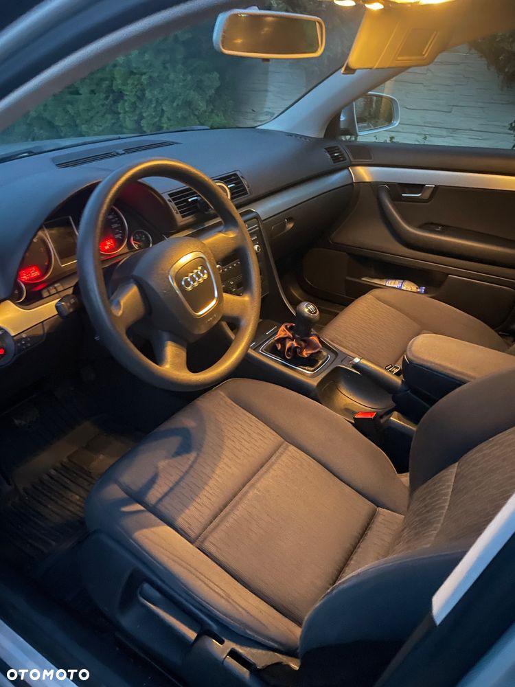 Audi A4 Limousine 2 - 10