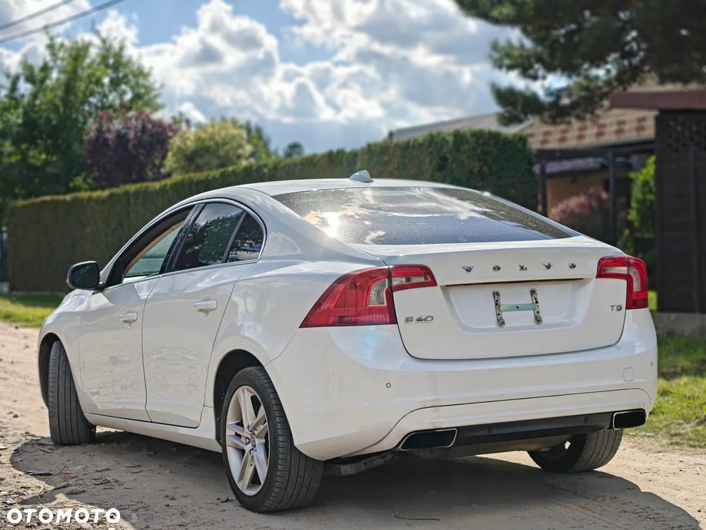 Volvo S60 2.5 T5 - 4