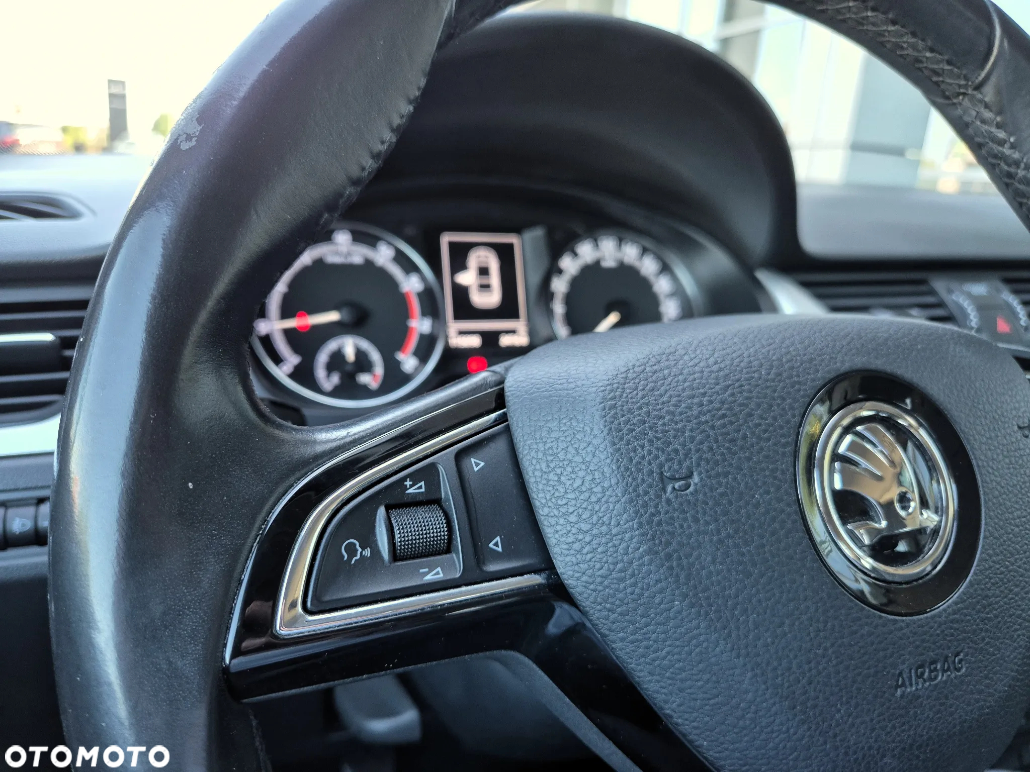 Skoda RAPID 1.0 TSI Ambition - 24