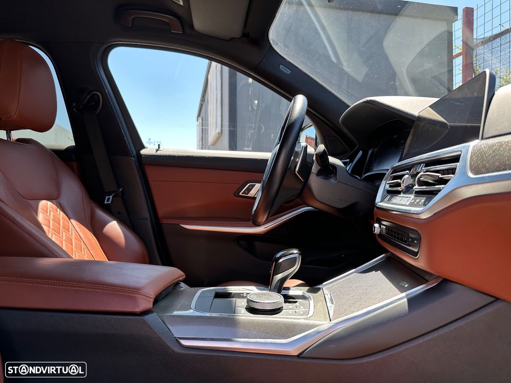 BMW 330 e Touring Line Sport Auto - 12