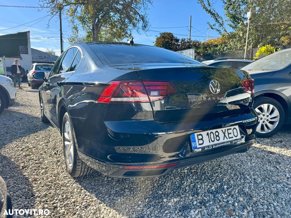 Volkswagen Passat 2.0 TDI DSG Comfortline - 4