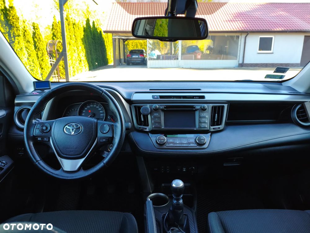 Toyota RAV4 2.0 Premium - 12