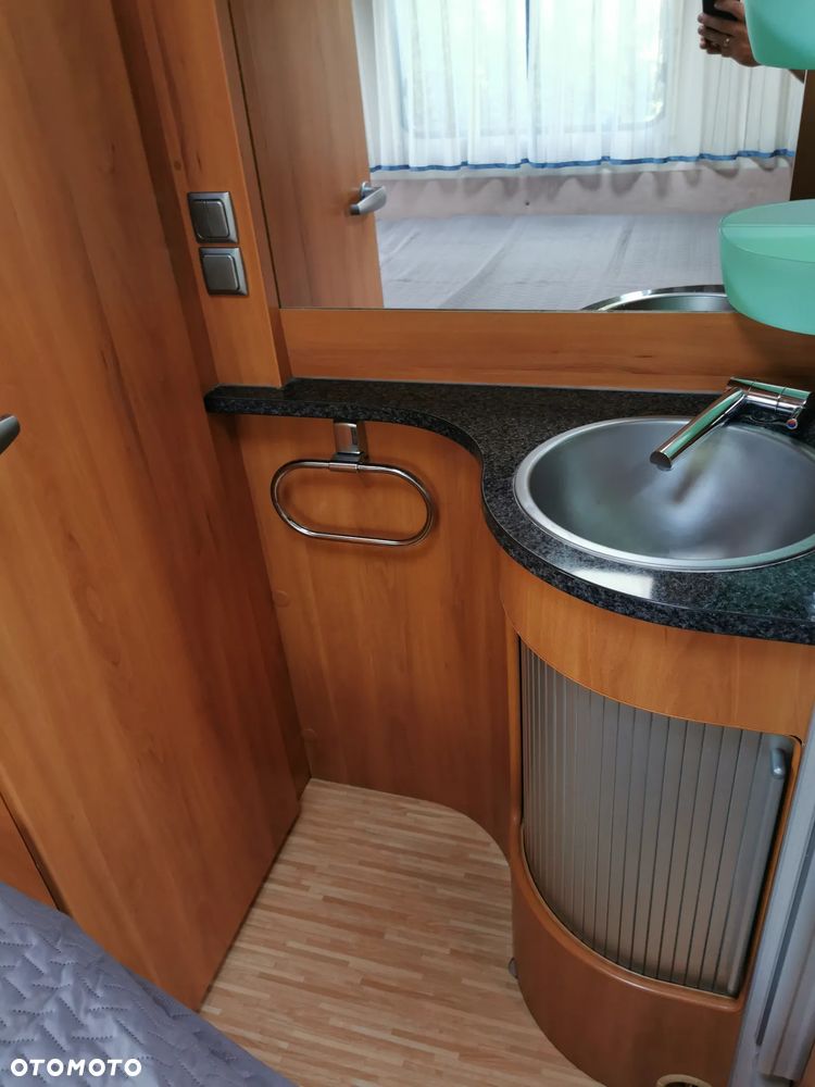 Hymer-Eriba Moving - 15