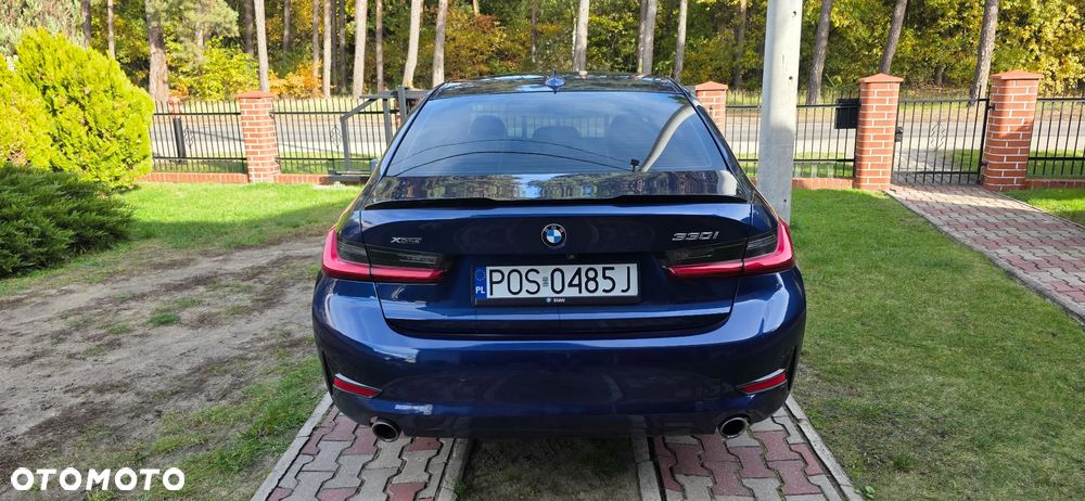 BMW Seria 3 330i Sport Line - 5